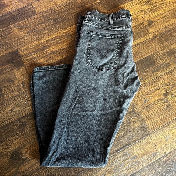 Levi’s 514 Faded Black Jeans - ACTUAL measurements 36x31 - Picture 4 of 8